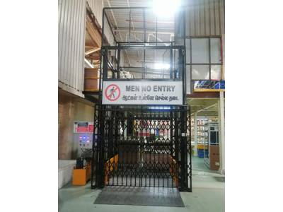 Double Mast Goods Lift