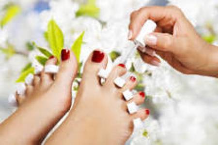 MANICURE & PEDICURE WOMEN