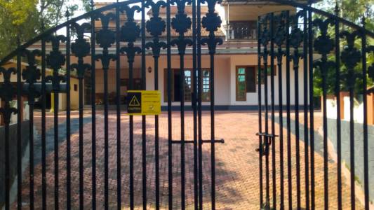 Residential Cast Iron Swing Gate Automation, Adoor