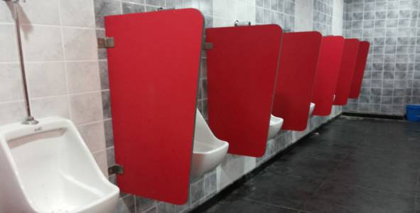 GLASS HPL URINAL PARTITION