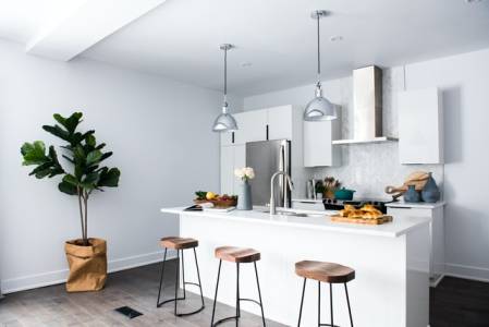 Dining table's