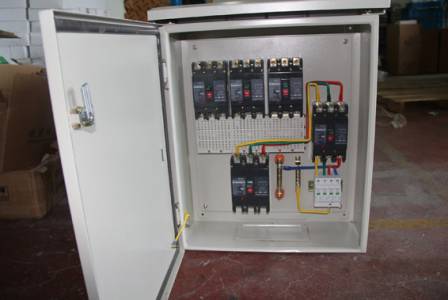 AC Combiner Box for Solar Application