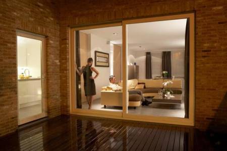 LIFT AND SLIDE DOOR