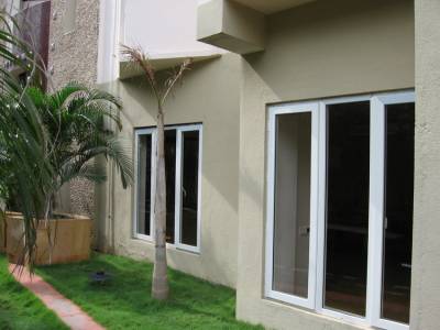 Sliding Door