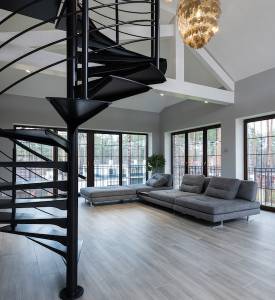 MODERN WINDOW
