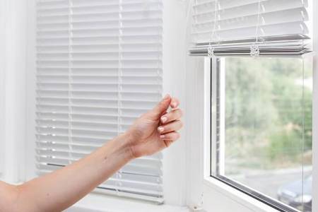 horizontal blinds