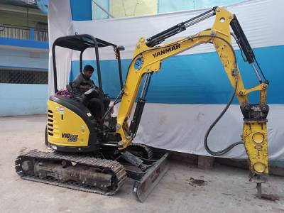 Mini Excavator -Breaker
