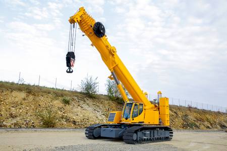 CRAWLER CRANE
