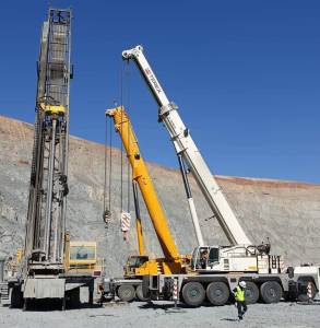 Mobile Crane Operator