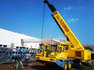 Bullet Tower Cranes Services