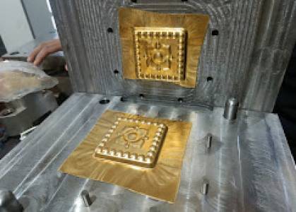 CUTTING DIES