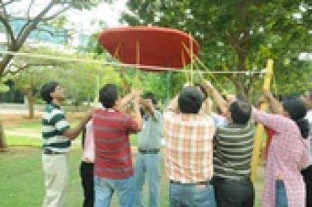 Outdoor-Team-Building