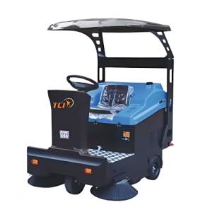 RIDE ON SWEEPER -180