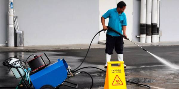 Industrial cleaning service